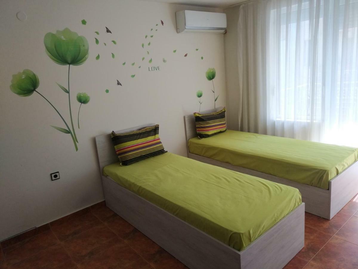 Downtown Studio Apartment Varna Exterior photo